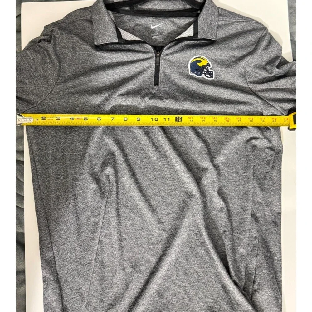 Michigan Wolverines Nike Quarter Zip Mens Medium Gray Pullover